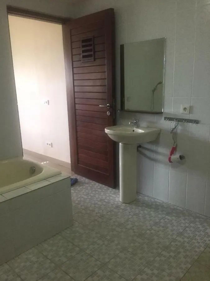 Villa Kayu Putih Kuta  0*, Kuta (Bali)